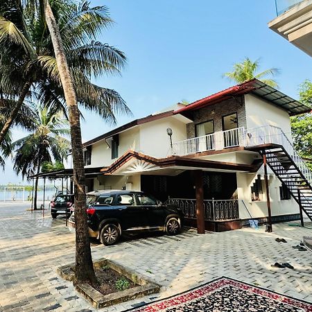 The Backwater Homestay Удупи Екстериор снимка